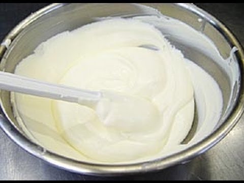 بالصور كيفية عمل الكريمة البيضاء لتزيين الكيك