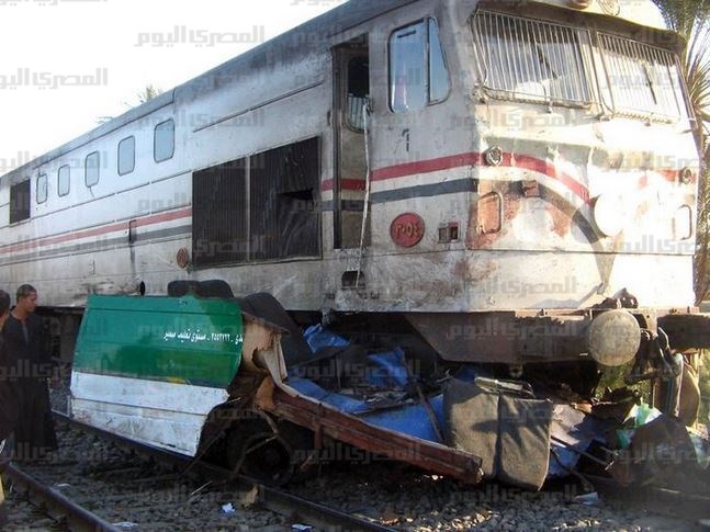 بالصور حادث قطار المنيا اليوم